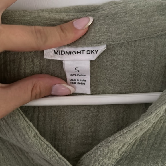 Linen top - Picture 2 of 2